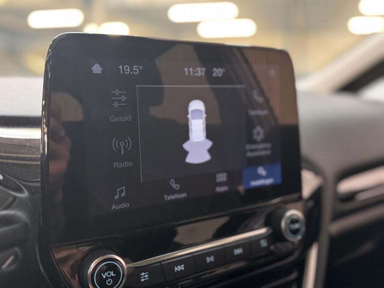 Ford FIESTA 125pk Hybrid Automaat Titanium Climat Adap Cruise Parkeersensoren NL-Auto Dealeronderhouden