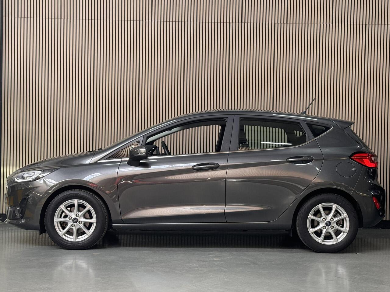 Ford FIESTA 125pk Hybrid Automaat Titanium Climat Adap Cruise Parkeersensoren NL-Auto Dealeronderhouden