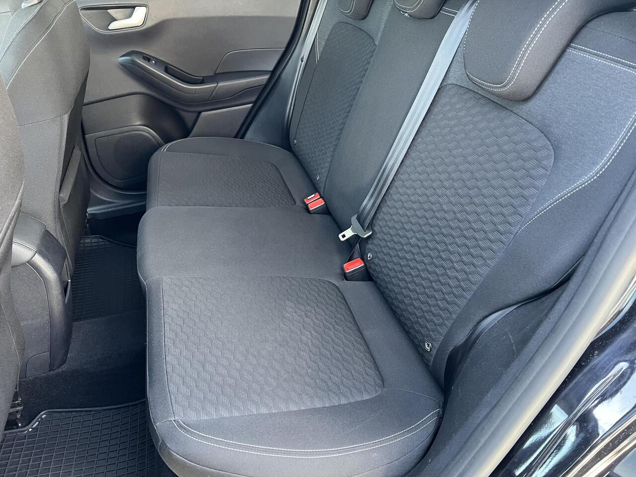 Ford FIESTA 1.0 EcoBoost Hybrid Titanium | Winter Pack | Navigatie | Camera |