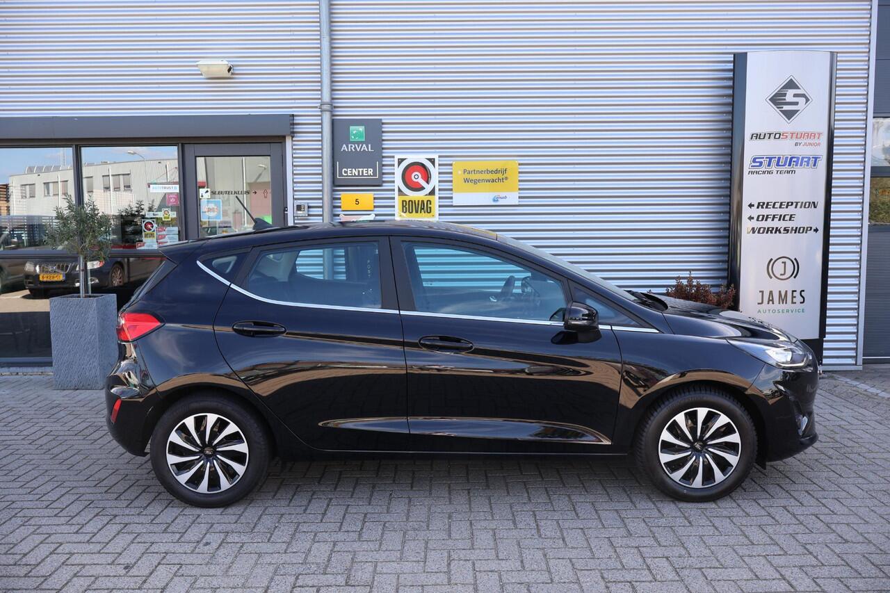 Ford FIESTA 1.0 Hybrid Titanium NL-Auto | Volledig Onderh. | BTW | Carplay | Cruise | Start/Stop | Led | PDC | Multimedia Pack | Navi | Hill-Hold | Borden Detectie