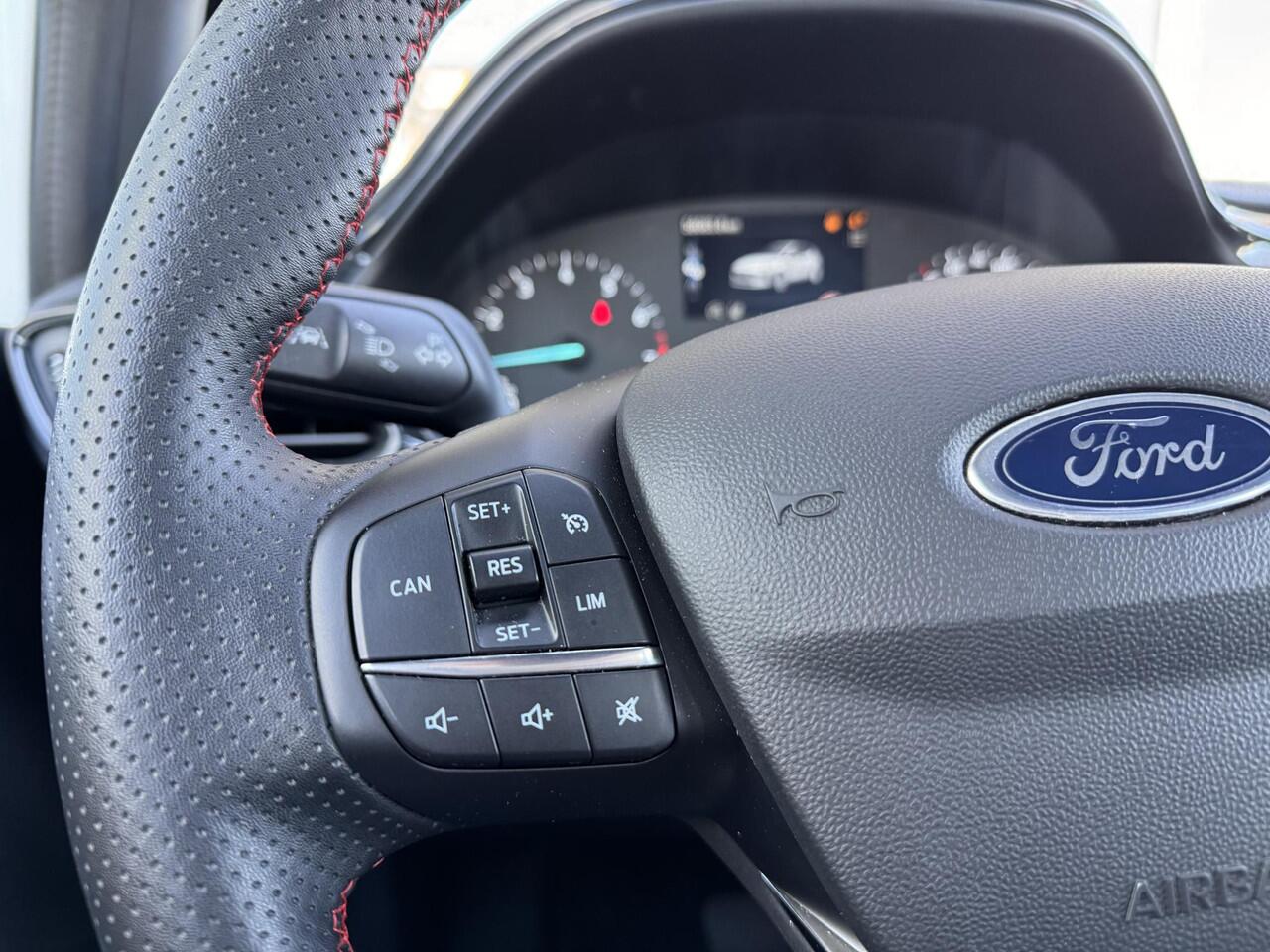 Ford FIESTA 125pk EcoB Hybrid Automaat ST-Line Camera Winter Parking pack Garantie 19-7-2027/max. 100.000km