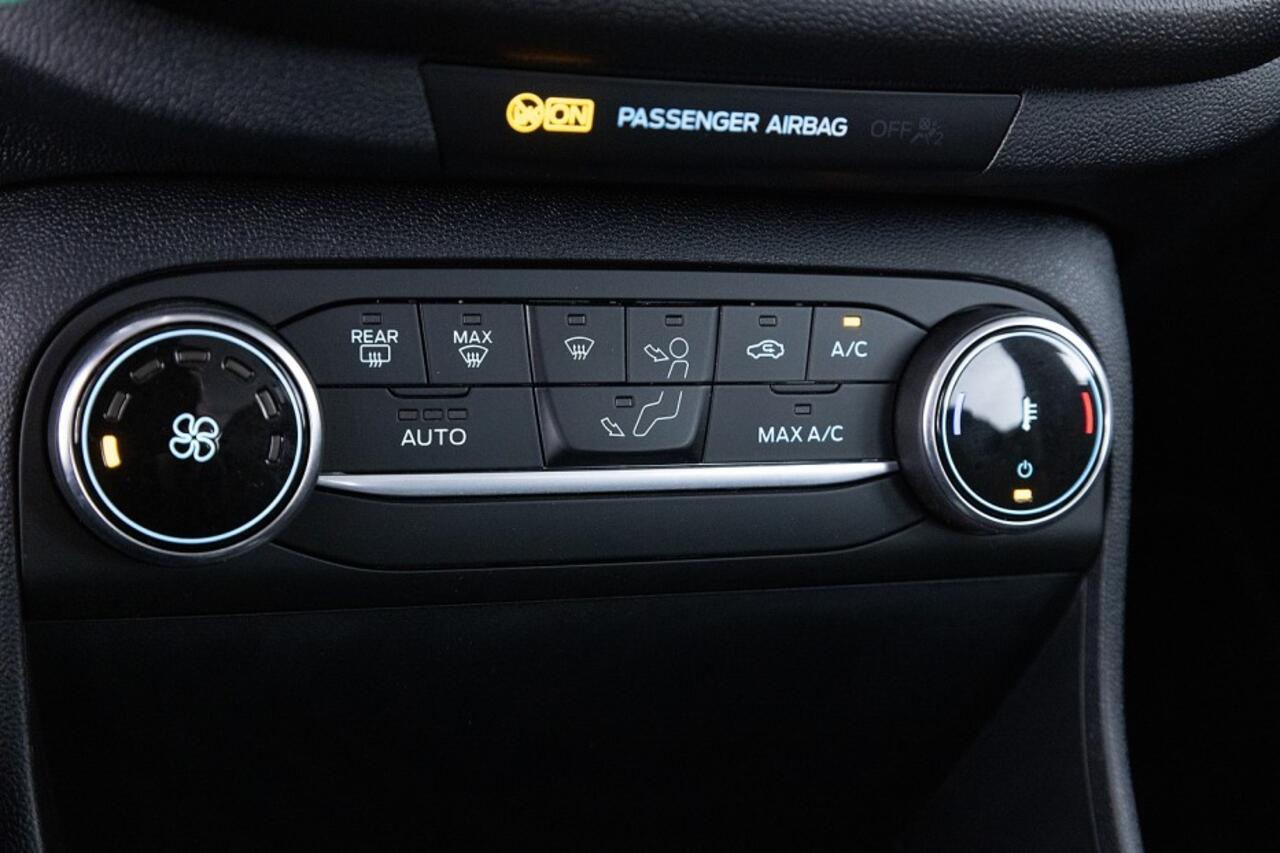 Ford FIESTA 1.0 EcoBoost Hybrid Titanium 5-drs | LED | NAVI