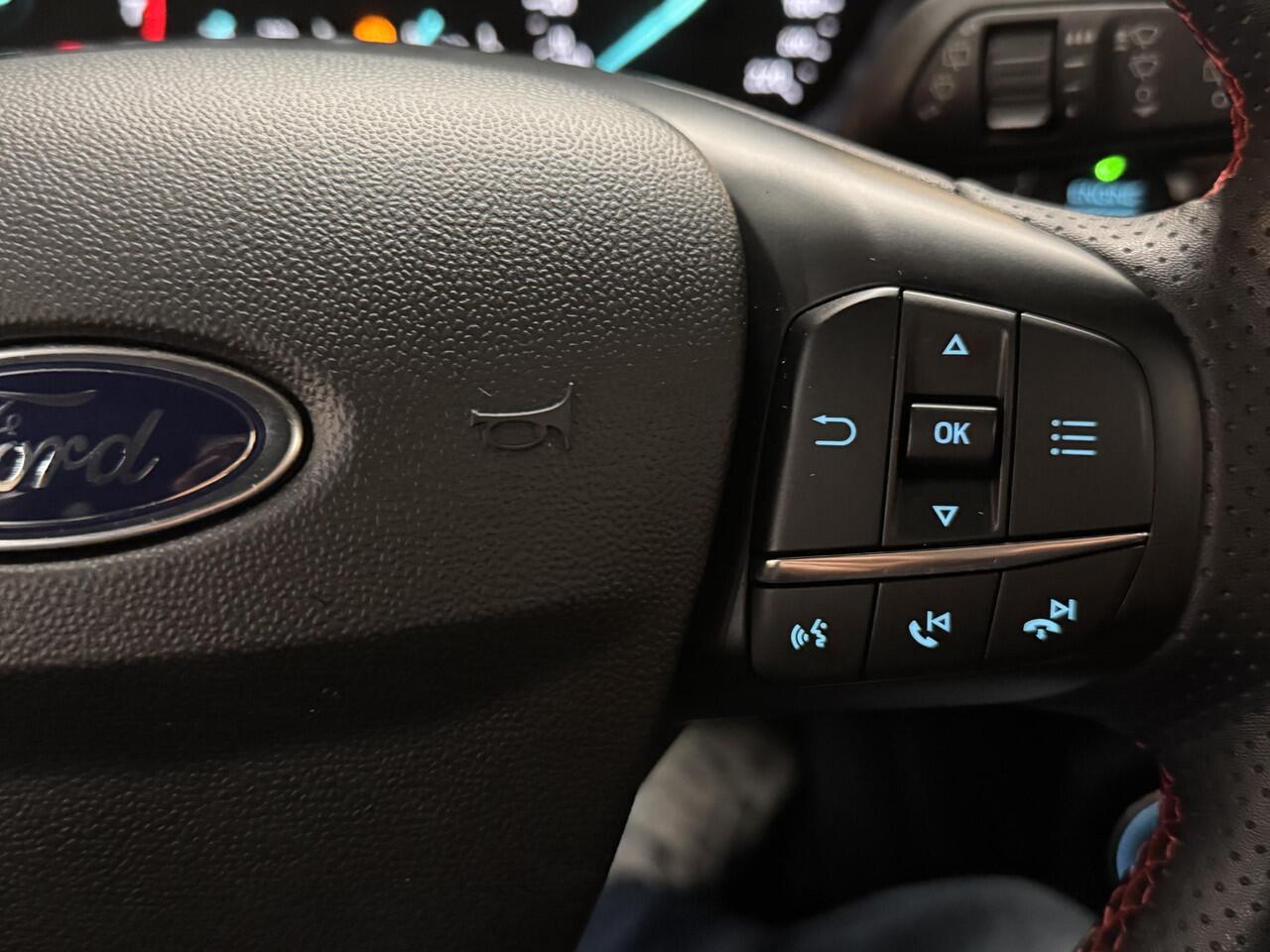 Ford FIESTA 125pk Eco Hybrid ST-Line X Panoramadak Full Options Winter Parking B&O pack Dealeronderhouden NL-Auto