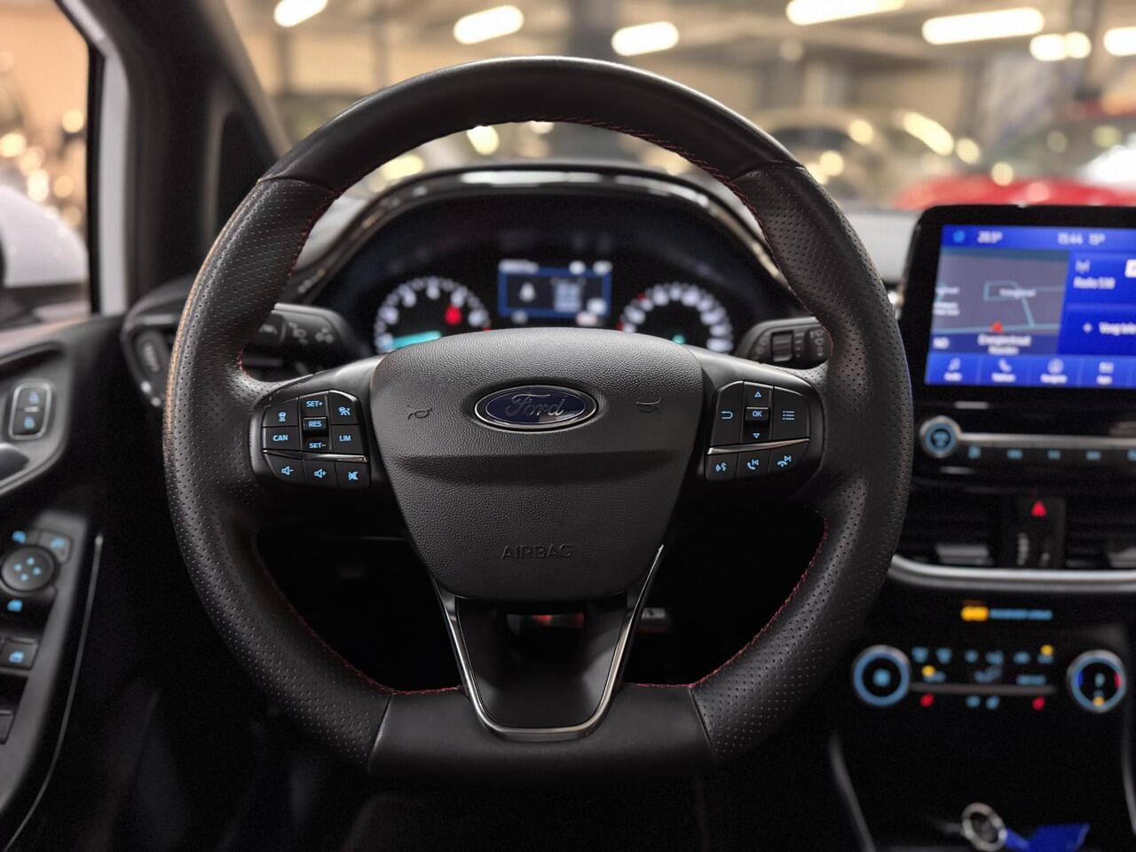 Ford FIESTA 125pk Eco Hybrid ST-Line X Panoramadak Full Options Winter Parking B&O pack Dealeronderhouden NL-Auto