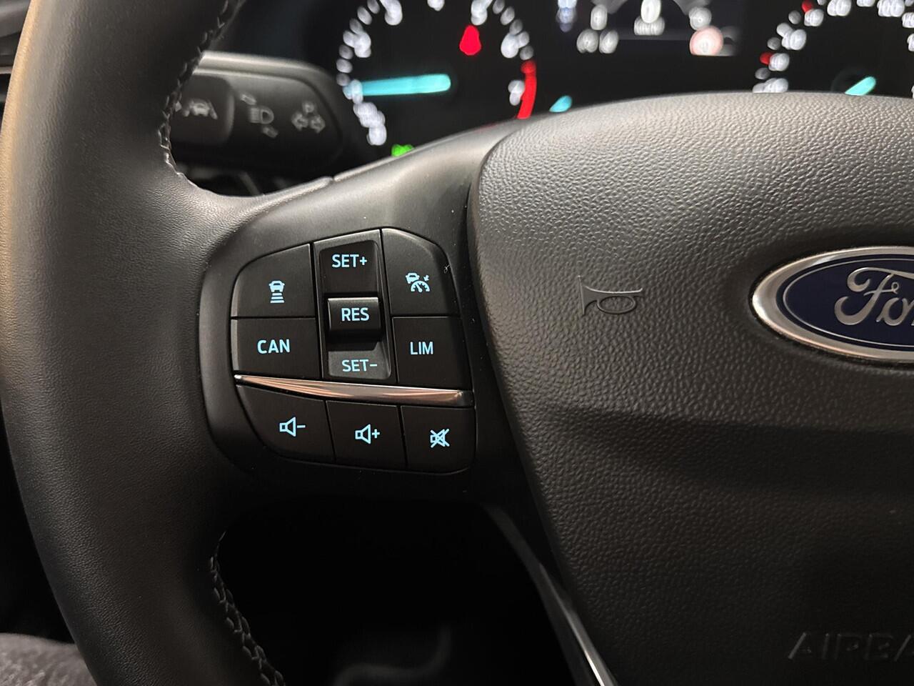 Ford FIESTA 125pk Eco Hybrid Titanium Navigatie Climat Adaptieve Cruise Control 19.000km NL-Auto