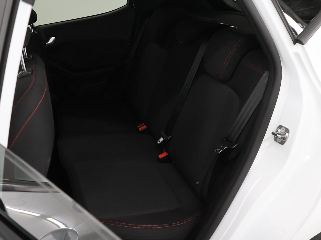 Ford FIESTA 1.0 EcoBoost Hybrid ST-Line | Winterpakket | Climate Control | Parkeersensoren | Cruise Control | Navigatie via Carplay |