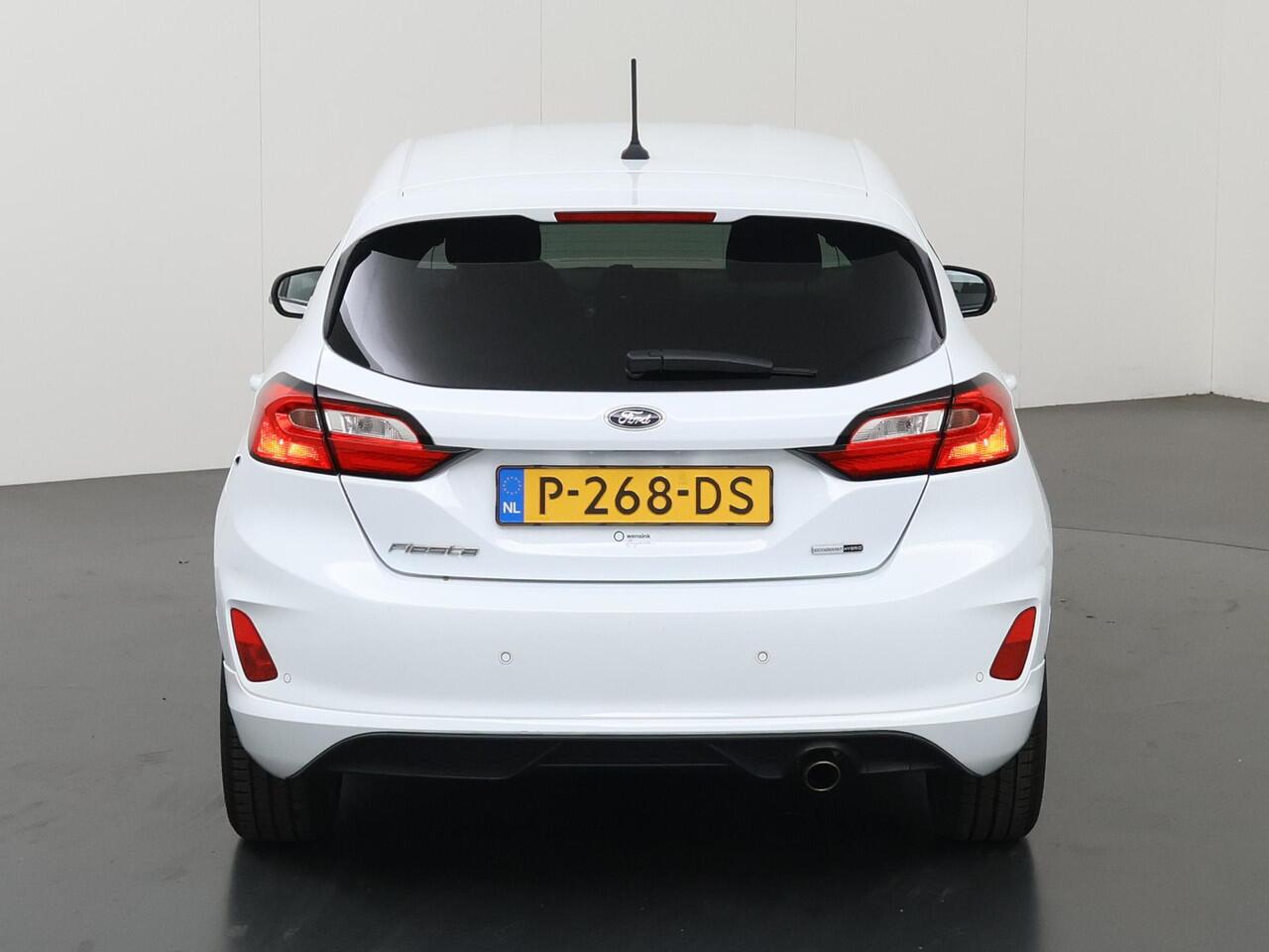 Ford FIESTA 1.0 EcoBoost Hybrid ST-Line | Winterpakket | Climate Control | Parkeersensoren | Cruise Control | Navigatie via Carplay |