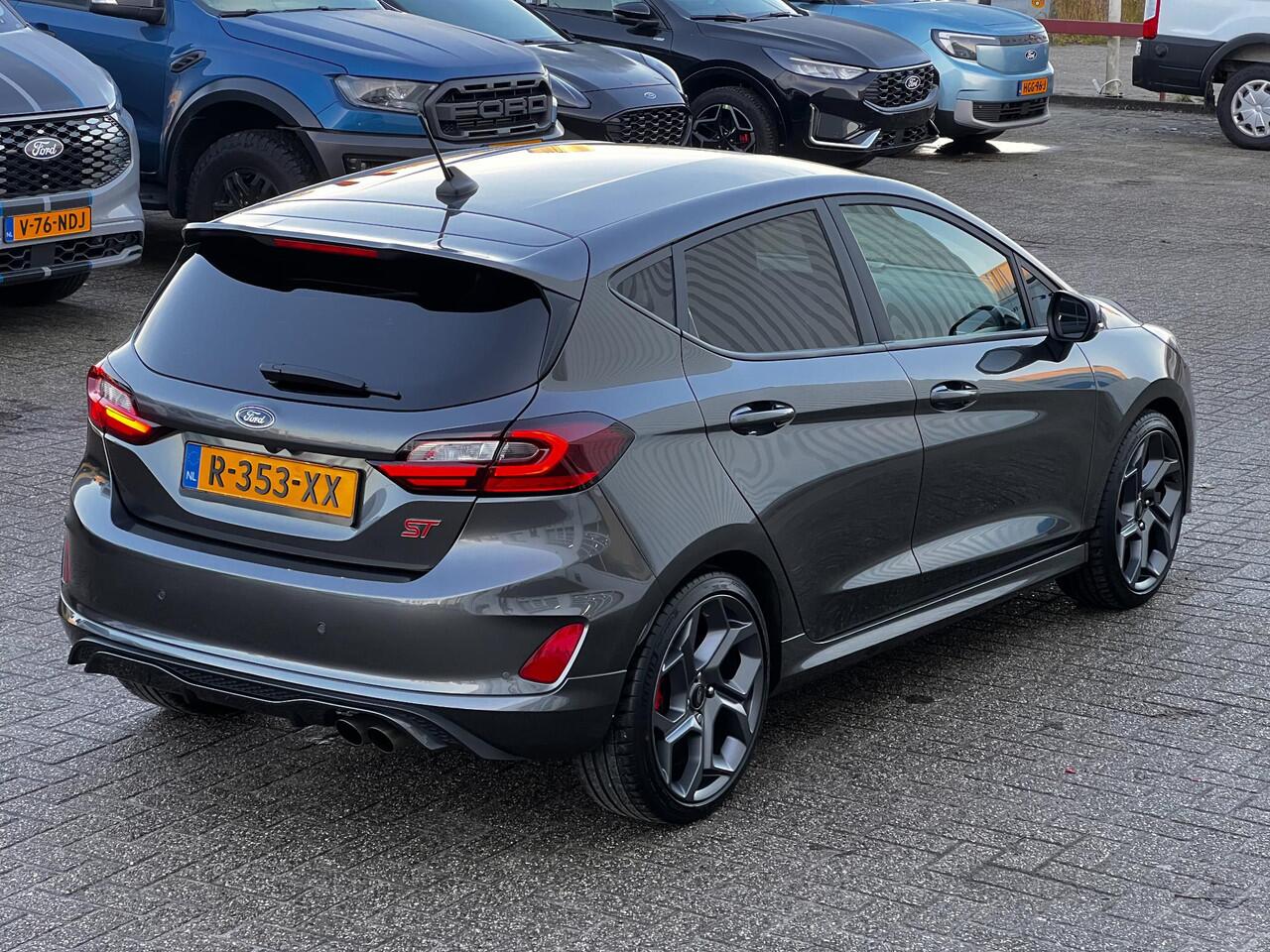 Ford FIESTA 1.5 Ecoboost ST-X 200pk | Winter-pack | Premium audio installatie | Cruise Control