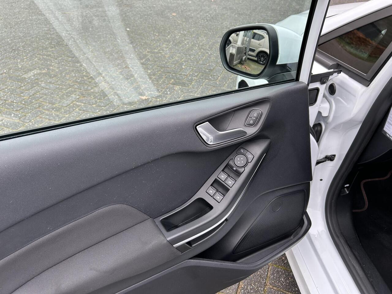 Ford FIESTA 1.0 EcoBoost Hybrid ST-Line