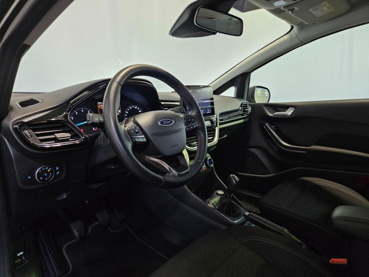 Ford FIESTA 1.0 EcoBoost Hybrid Titanium / Winterpack / NL Auto