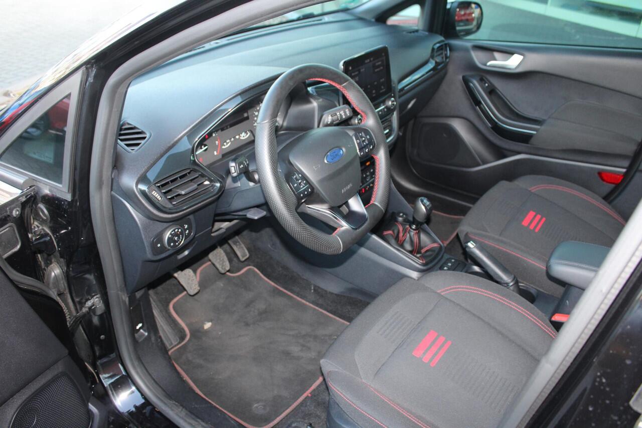 Ford FIESTA 1.0 EcoBoost 125 PK Hybrid ST-Line | Winterpack | Climate Control | Cruise Control | Privacy Glass | LED Koplampen | DAB |