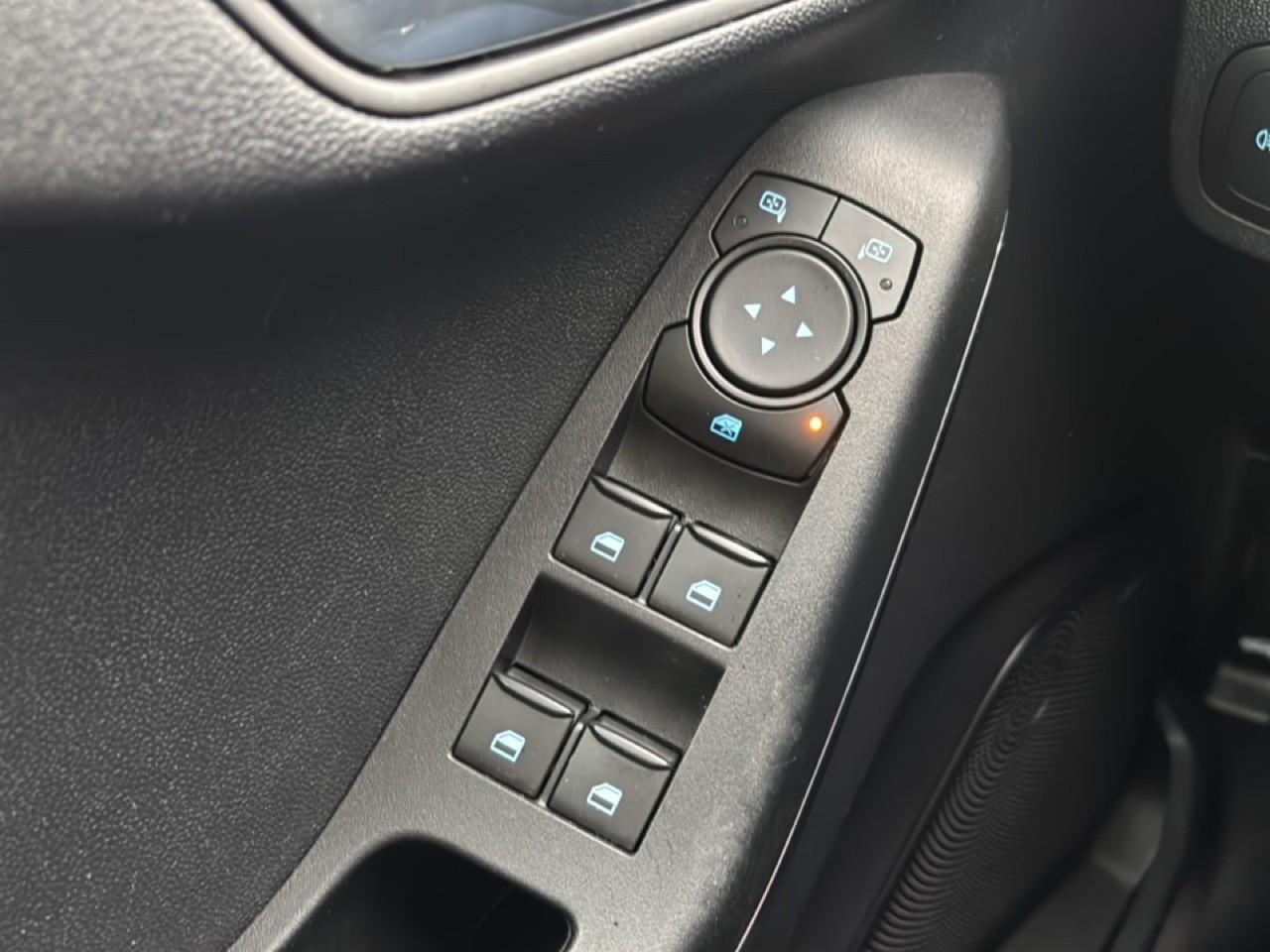 Ford FIESTA 1.0 EcoBoost Hybrid Titanium ECC LMV CRUISE