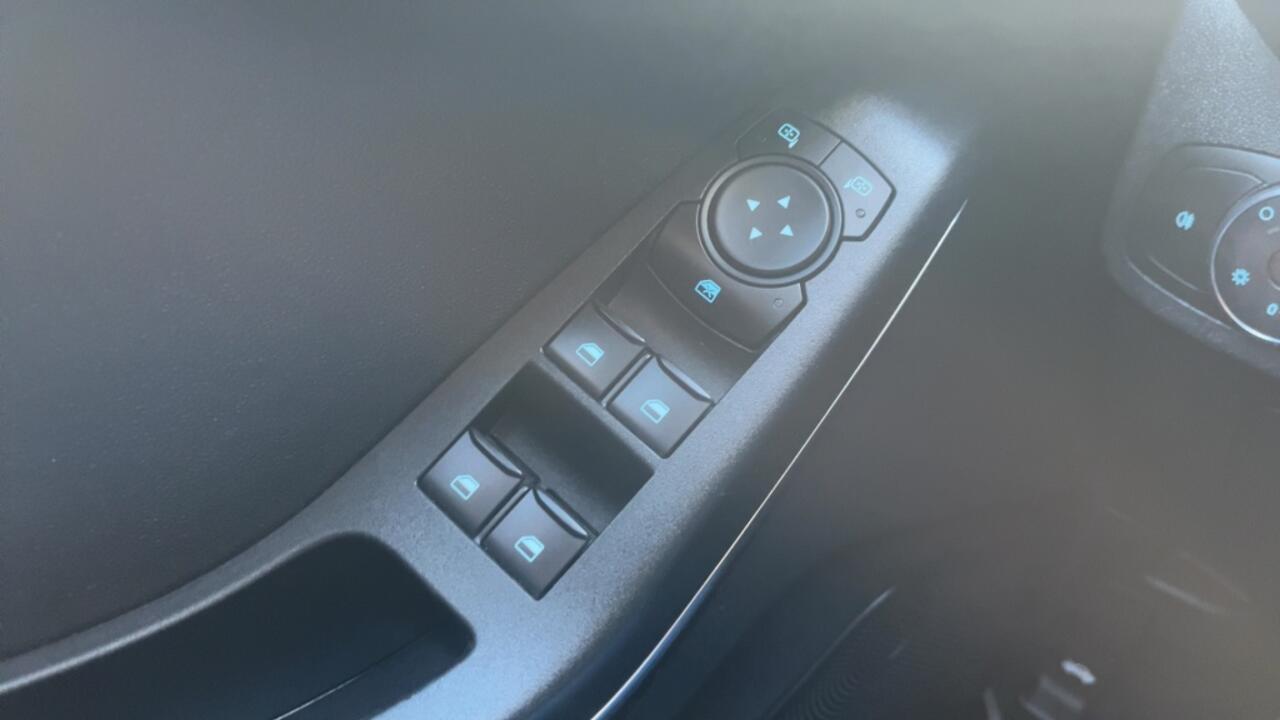 Ford FIESTA Navi, Pdc 1.0 EB MHEV Hybride Titanium