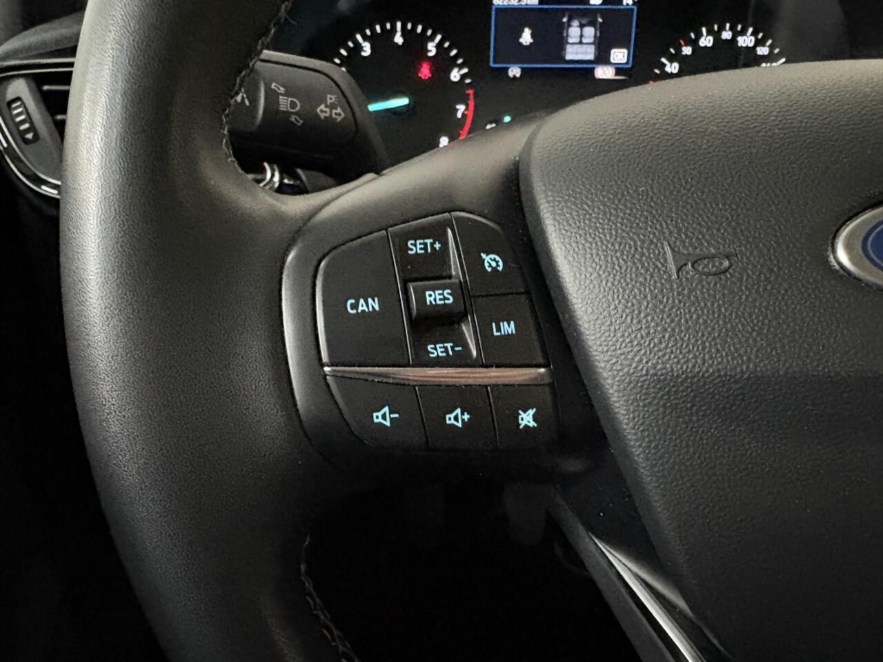 Ford FIESTA 1.0 EcoB.Hy. Tit.