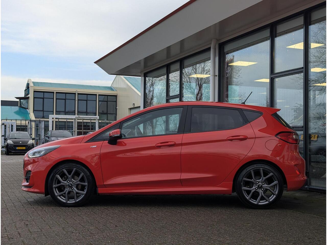 Ford FIESTA 1.0 EcoBoost Hybrid ST-Line | Trekhaak | Led | Cruise control | Climate control | PDC A | Cayplay / Android Auto