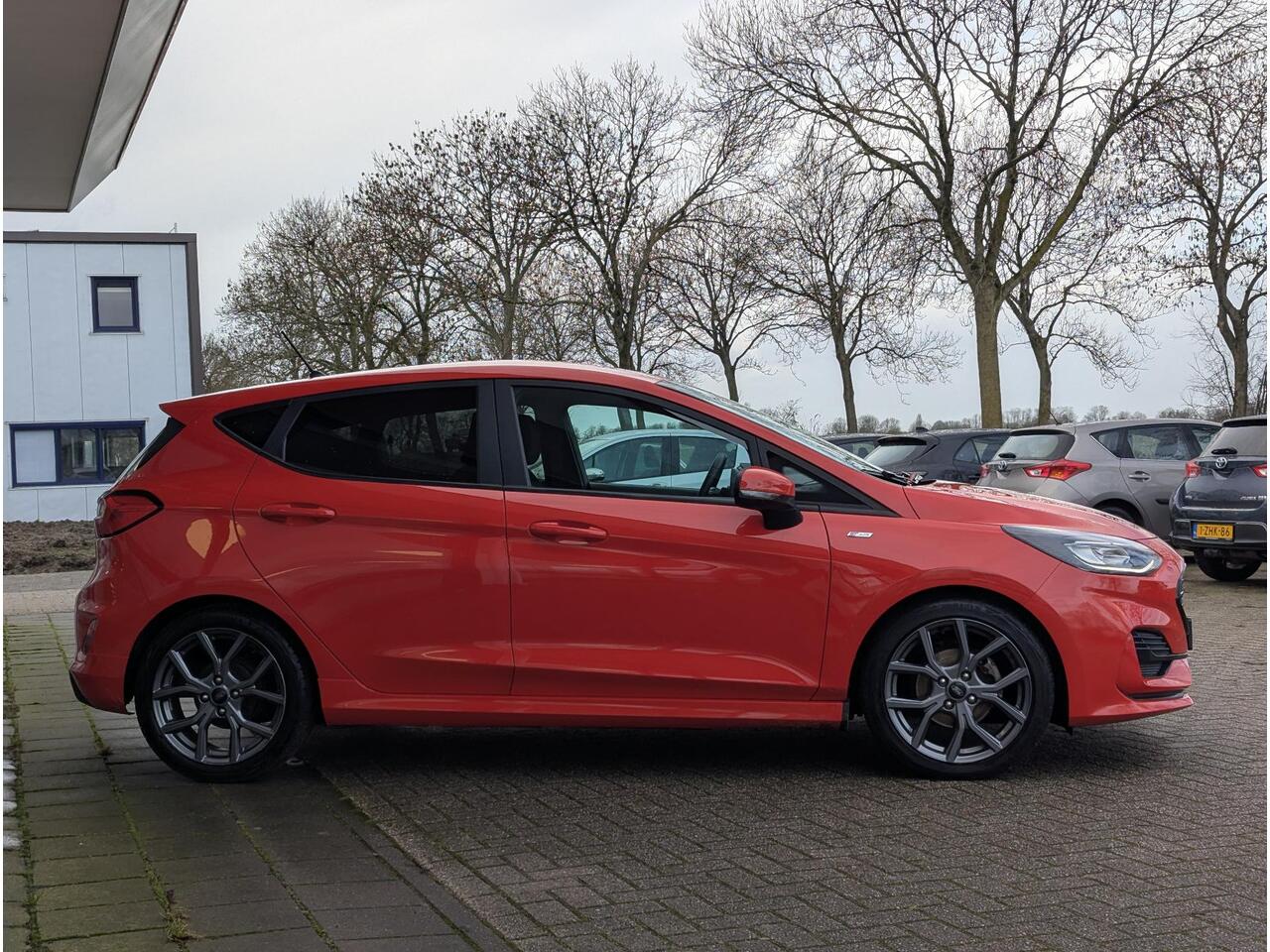 Ford FIESTA 1.0 EcoBoost Hybrid ST-Line | Trekhaak | Led | Cruise control | Climate control | PDC A | Cayplay / Android Auto