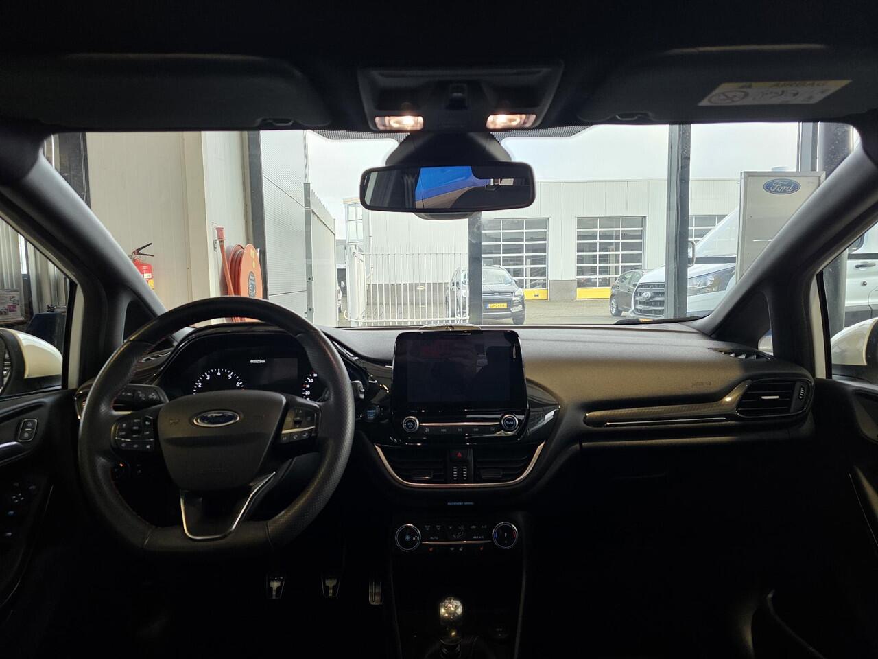 Ford FIESTA 1.0 EcoBoost Hybrid ST-Line X - Panoramadak