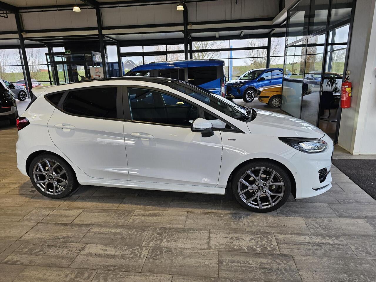 Ford FIESTA 1.0 EcoBoost Hybrid ST-Line X - Panoramadak