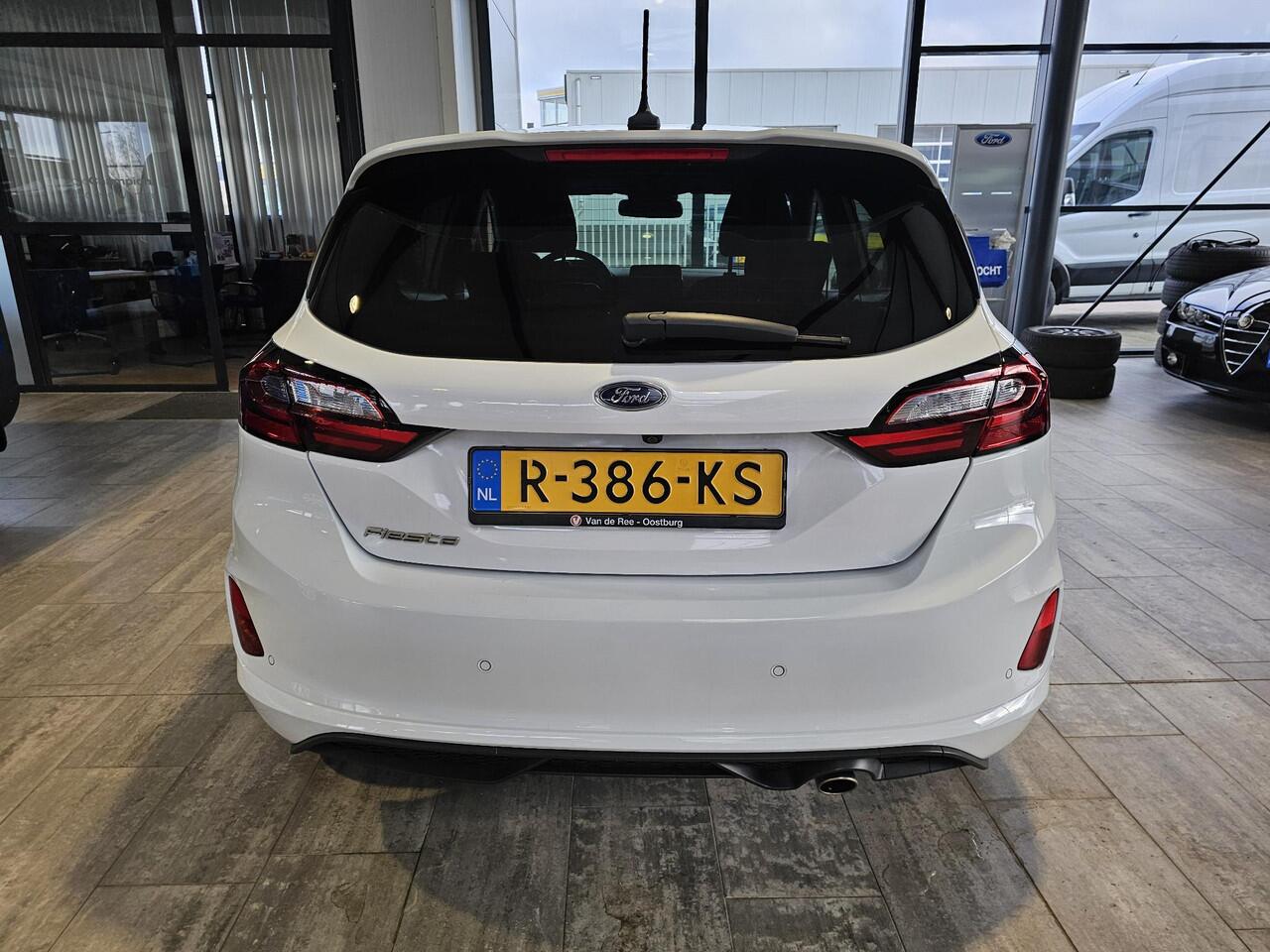 Ford FIESTA 1.0 EcoBoost Hybrid ST-Line X - Panoramadak