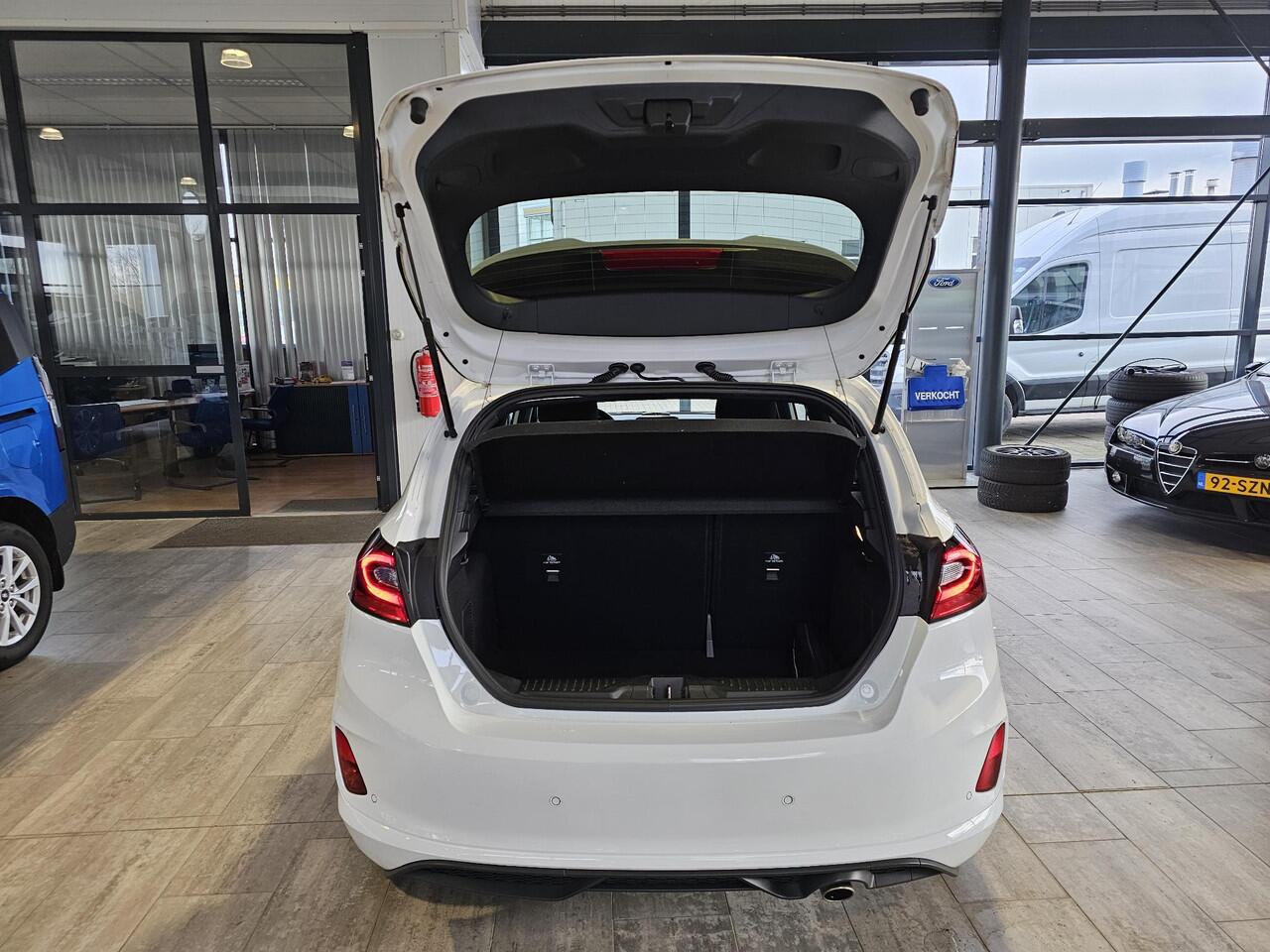 Ford FIESTA 1.0 EcoBoost Hybrid ST-Line X - Panoramadak