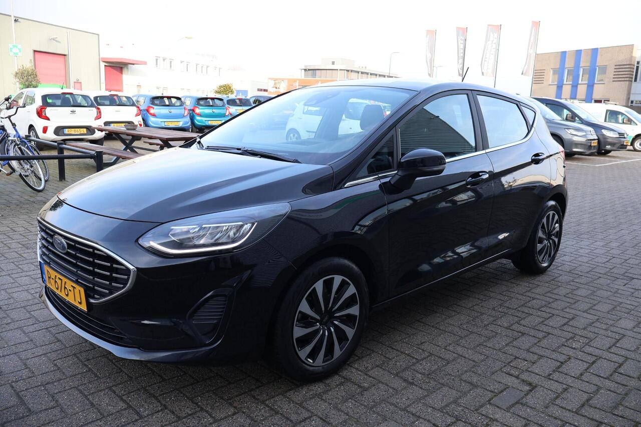 Ford FIESTA 1.0 Hybrid Titanium 2e Eigenaar | Volledig Onderh | NAP | BTW | Carplay | Keyless | Cruise | Full LED | LMV | Start/Stop | PDC