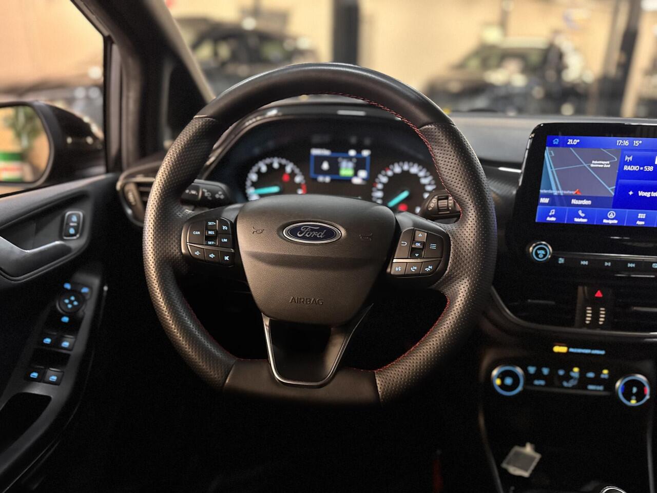 Ford FIESTA 125pk EcoBoost Hybrid ST-Line Navi Climat Cruise Parkeersensoren Dealeronderhouden