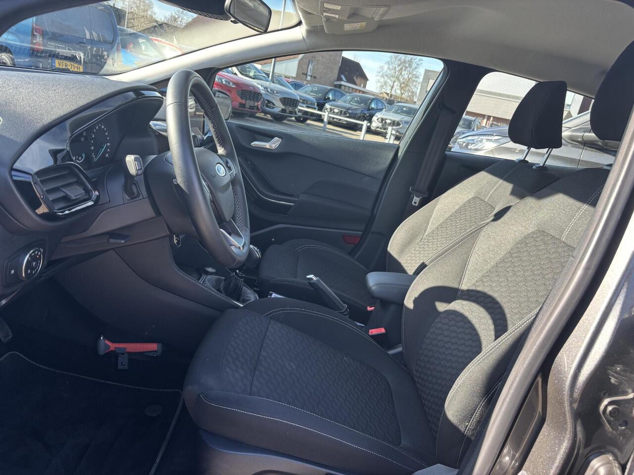 Ford FIESTA 1.0 EcoBoost Hybrid Titanium 100pk | Navigatie | Cruise control | Apple Carplay / Android auto