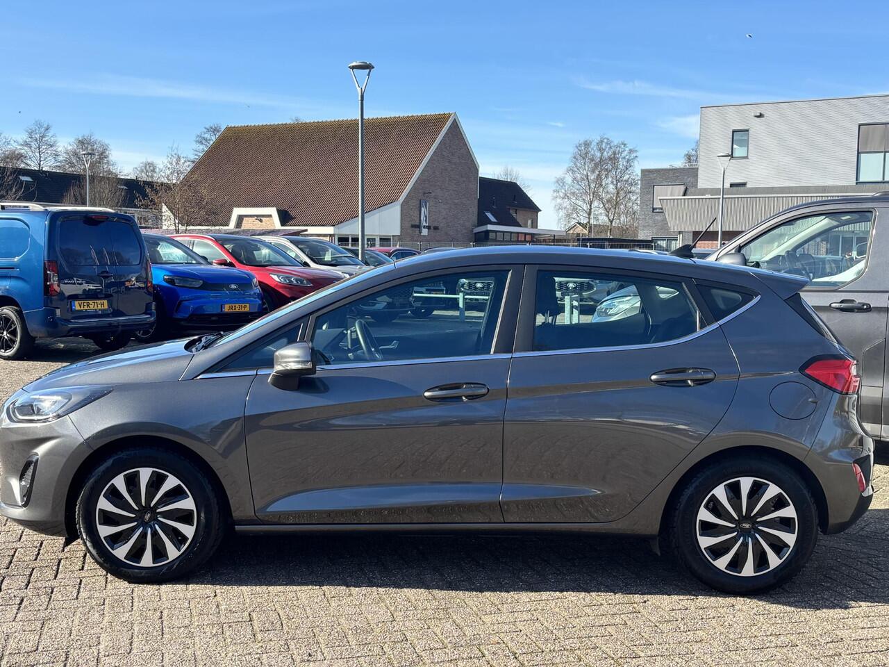 Ford FIESTA 1.0 EcoBoost Hybrid Titanium 100pk | Navigatie | Cruise control | Apple Carplay / Android auto