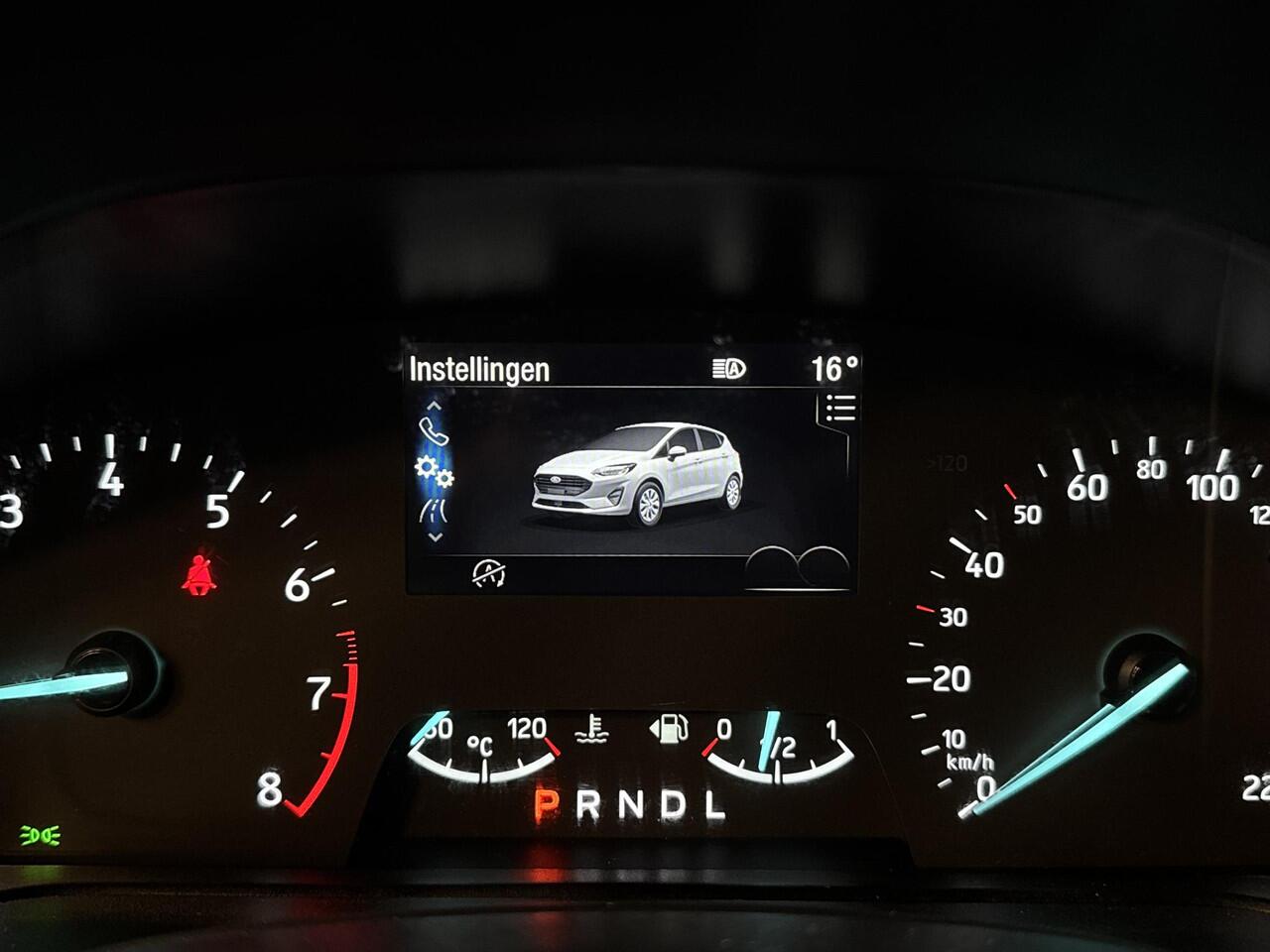 Ford FIESTA 125pk Eco Hybrid Automaat Titanium Climat Adaptive Cruise Apple Carplay Parkeersensoren 5drs