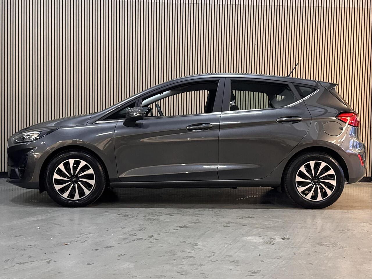 Ford FIESTA 125pk Eco Hybrid Automaat Titanium Climat Adaptive Cruise Apple Carplay Parkeersensoren 5drs