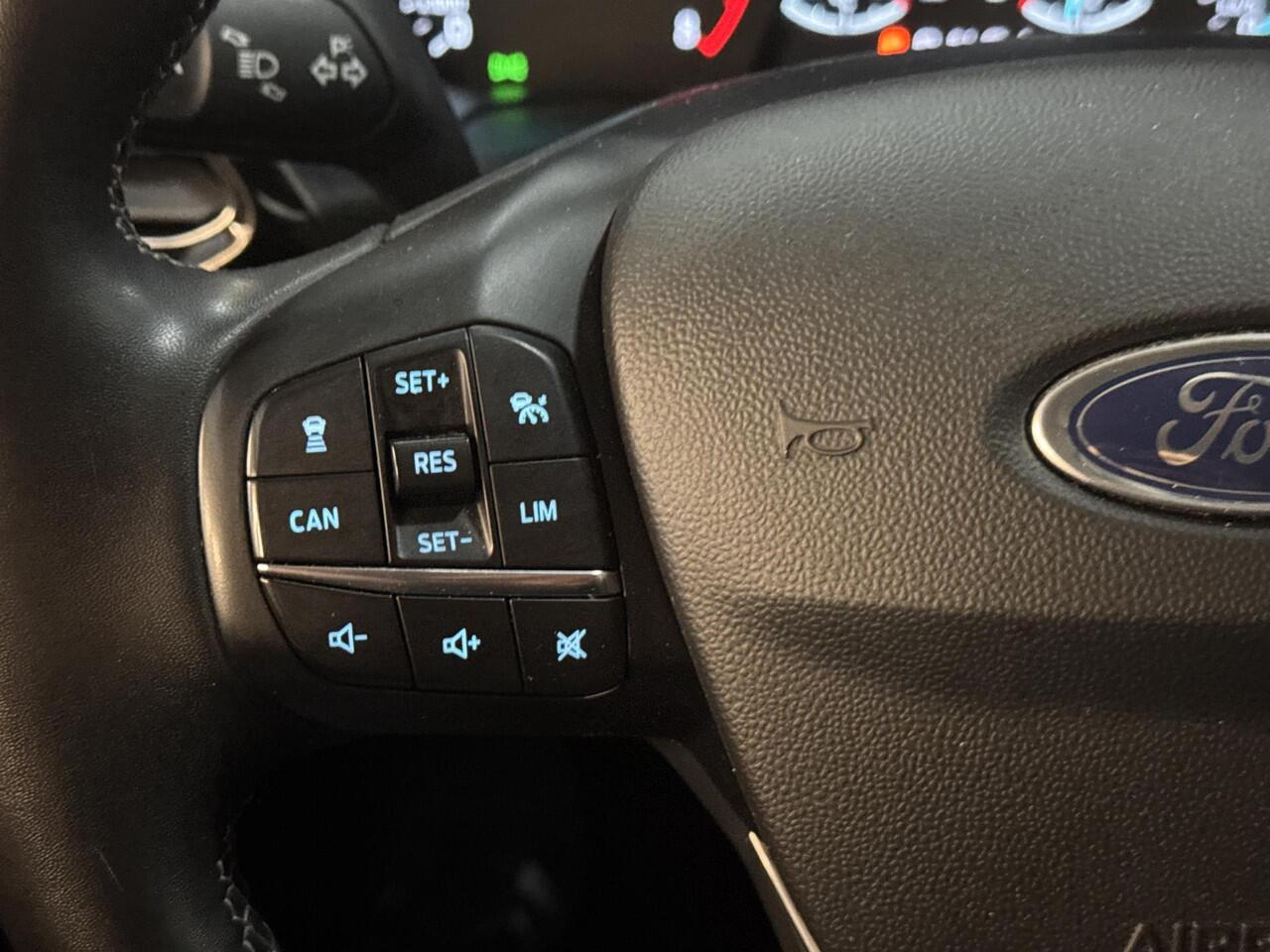 Ford FIESTA 125pk Eco Hybrid Automaat Titanium Climat Adaptive Cruise Apple Carplay Parkeersensoren 5drs