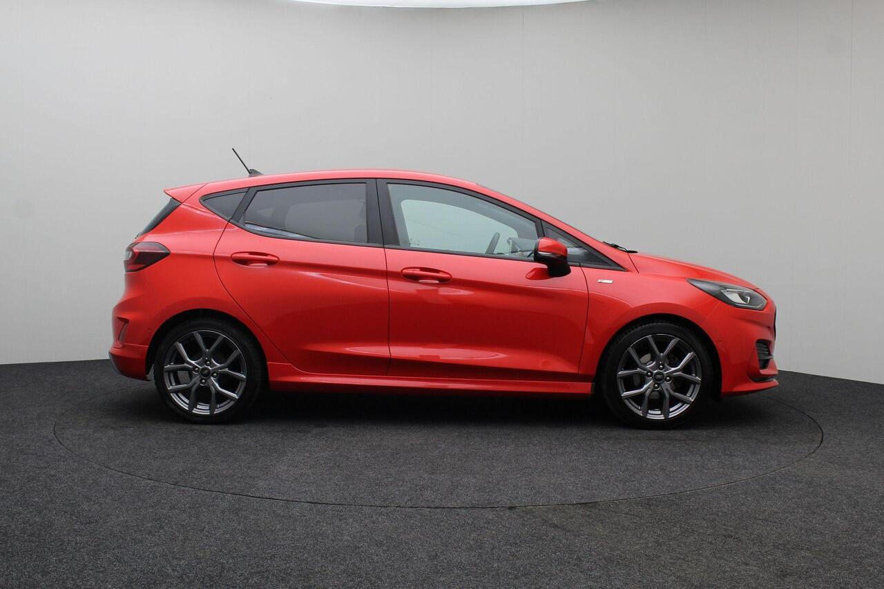 Ford FIESTA 1.0 EcoBoost Hybrid ST-Line X 2023 | CarPlay | 1e Eigenaar | Airco | Navigatie | Cruise Control | Achteruitrij Carmera | Parkeersensoren | Stoelverwarming | Stuurverwarming | Boekjes | Nationale Autopas
