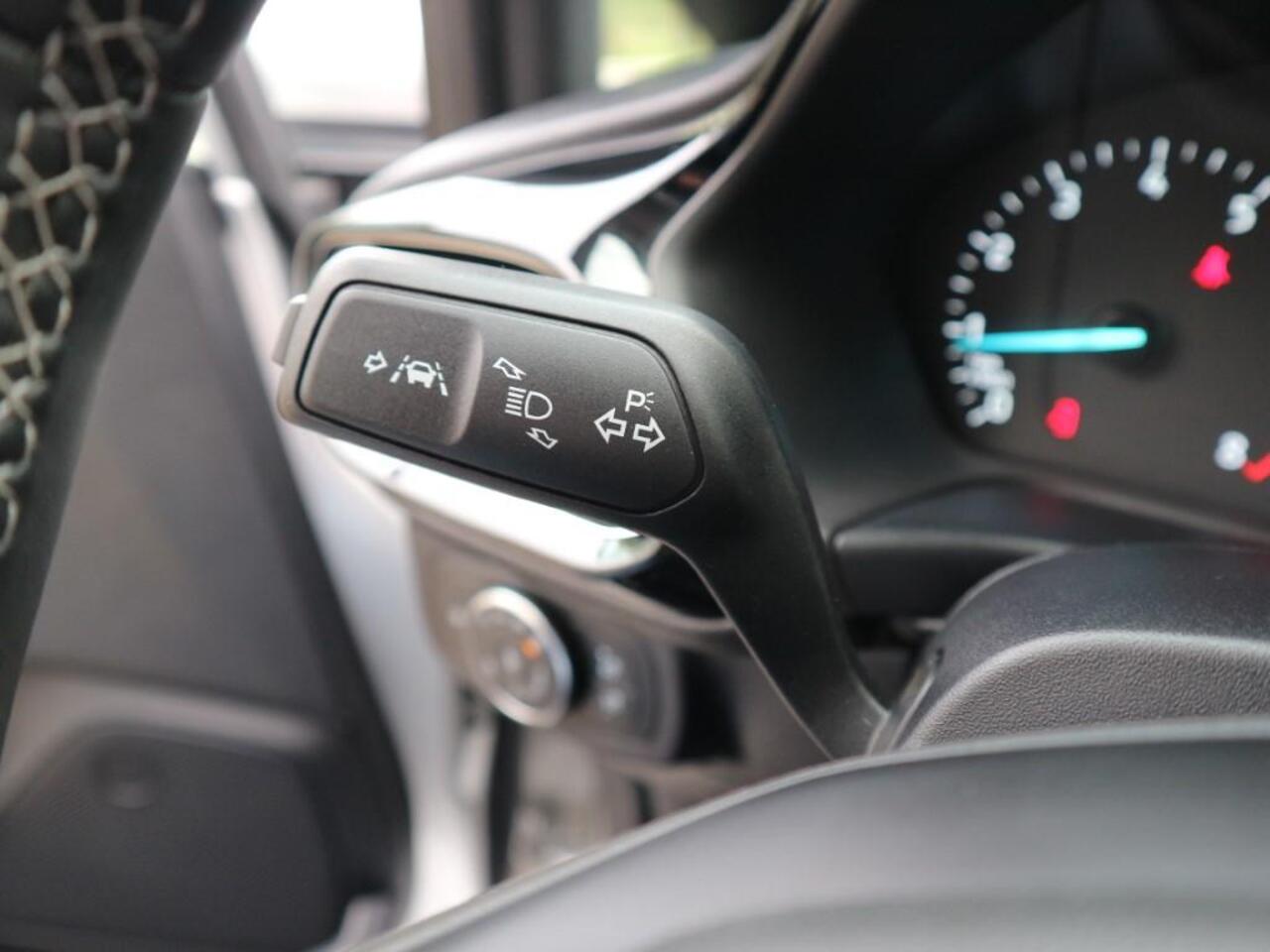 Ford FIESTA 1.0 EcoBoost Titanium * AUTOMAAT * WINTERPAKKET *