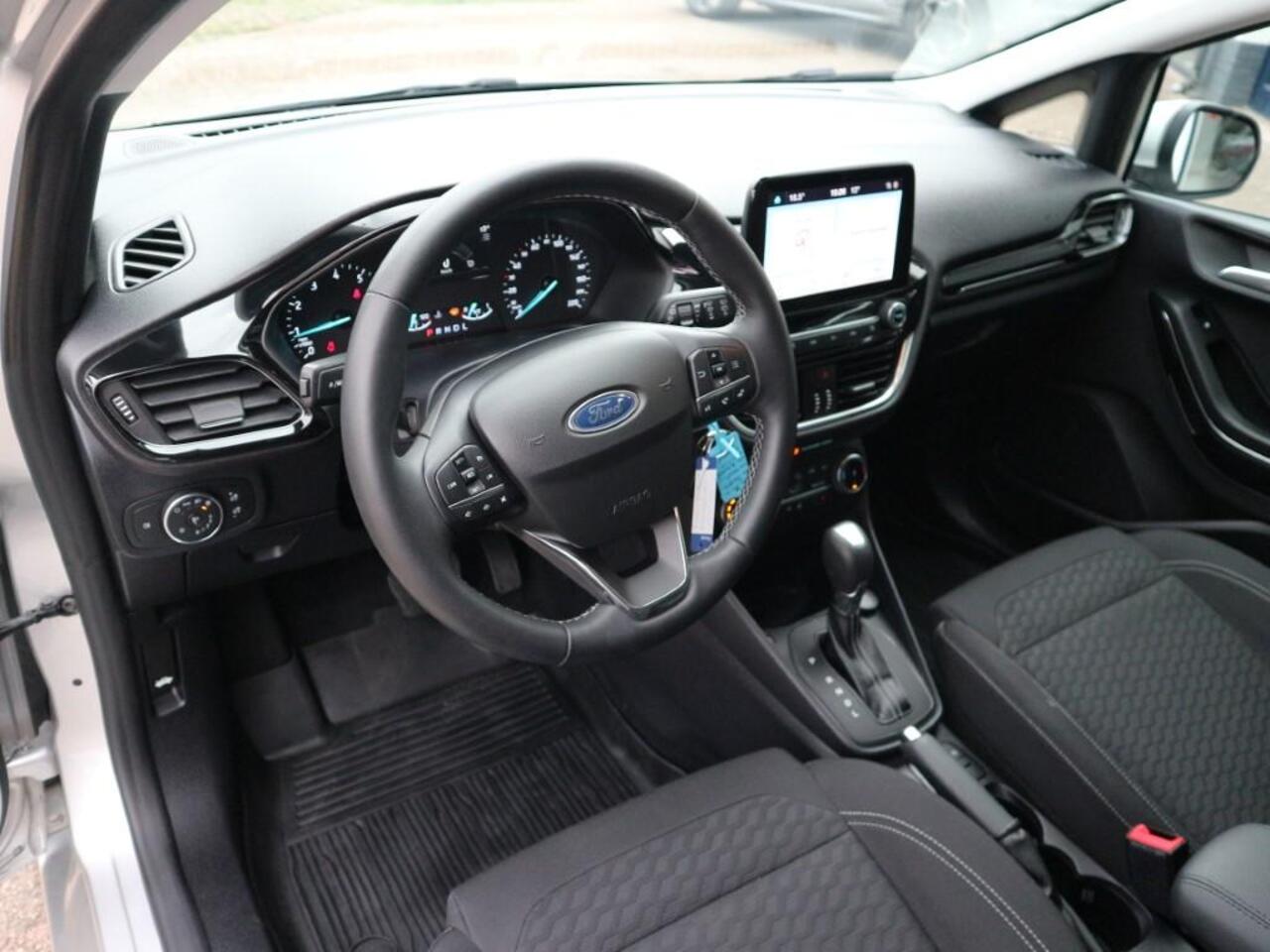 Ford FIESTA 1.0 EcoBoost Titanium * AUTOMAAT * WINTERPAKKET *