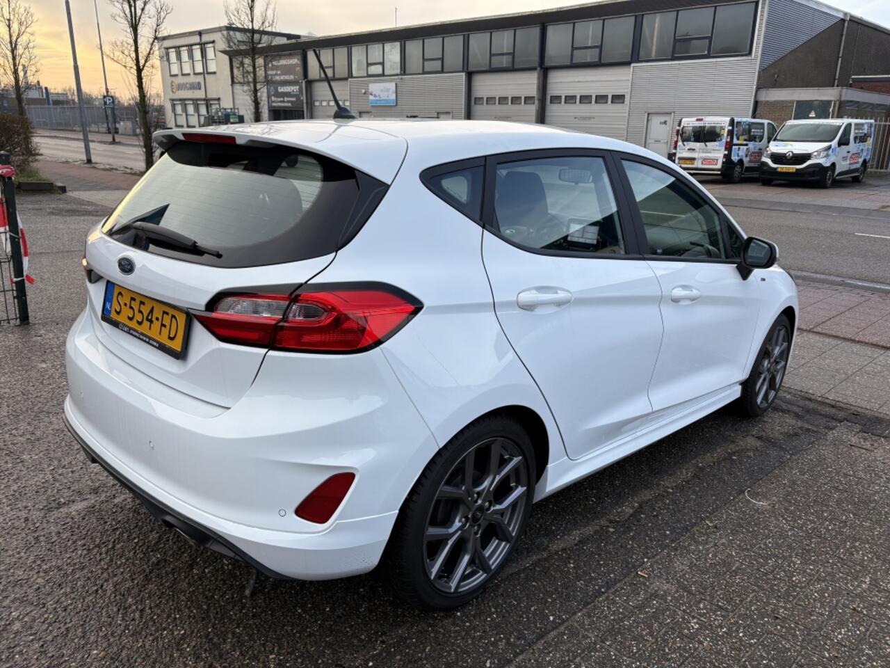 Ford FIESTA 1.0 EcoBoost Hybrid ST-Line
