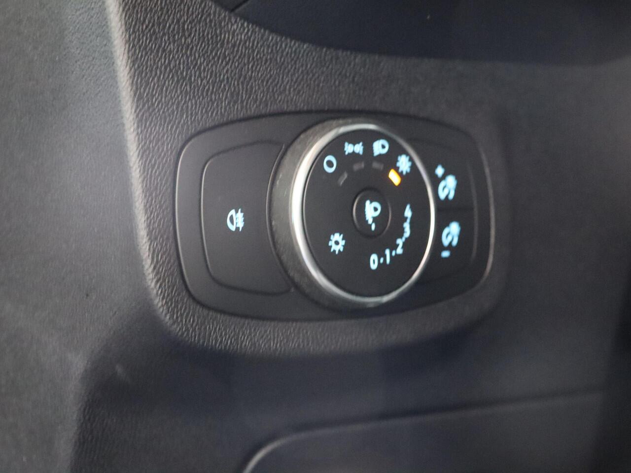 Ford FIESTA 1.0 EcoBoost Hybrid Titanium | Winterpakket | Navigatie | Cruise Control | Climate Control |