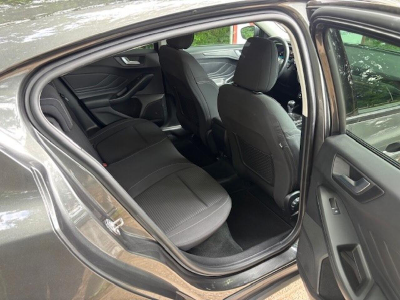 Ford FOCUS 1.0 TITANIUM**DAB//19inch//Carplay**