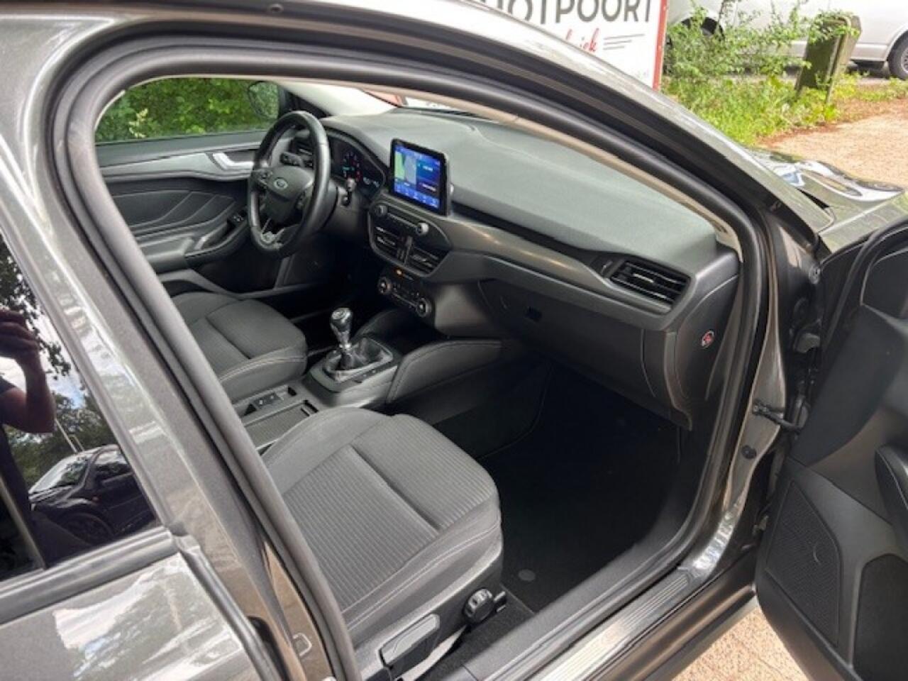 Ford FOCUS 1.0 TITANIUM**DAB//19inch//Carplay**