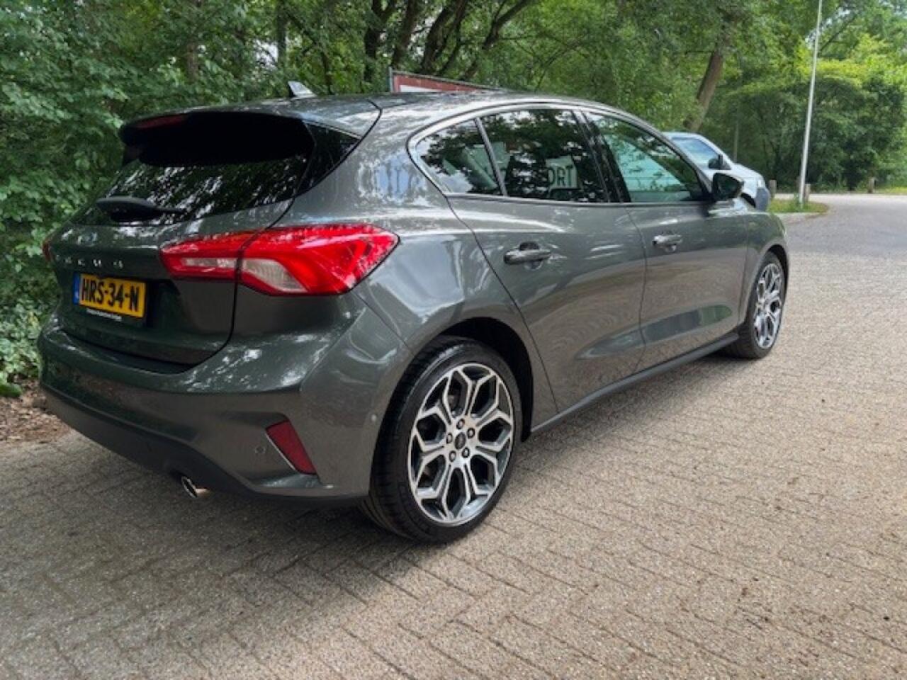 Ford FOCUS 1.0 TITANIUM**DAB//19inch//Carplay**