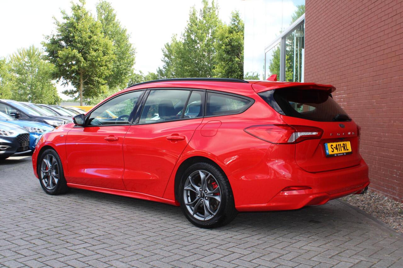 Ford FOCUS Wagon 1.5 EcoBoost 182 PK ST Line Business | LED | Winterpack | BLIS | Adaptieve Cruise Control | Camera | Electrische achterklep | Headup Display | DAB | Leder/Stof | 50DKM!