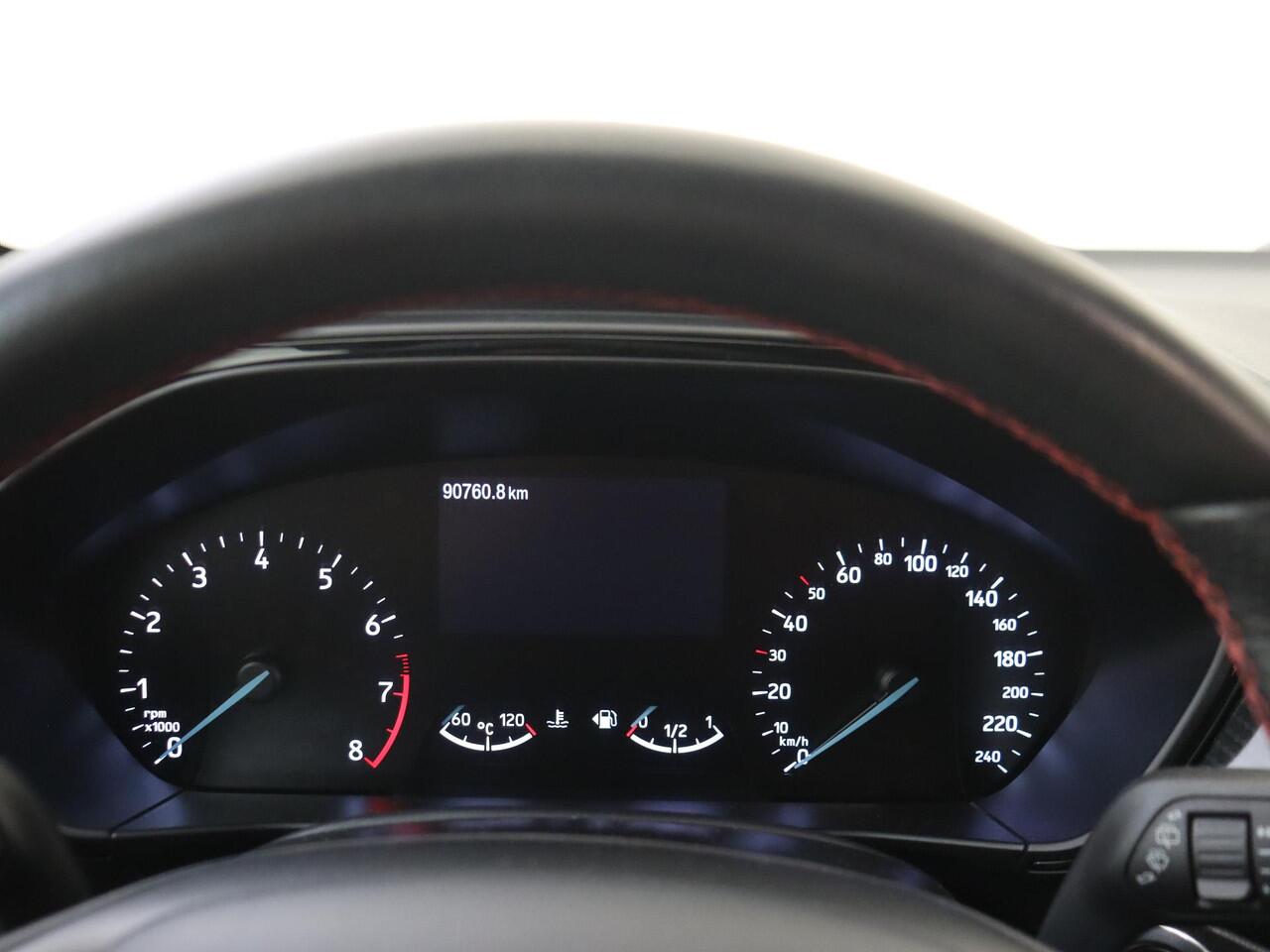 Ford FOCUS 1.0 EcoBoost ST Line Business | Navigatie | Cruise & Climate Control PDC voor en achter | Privacy Glass | LMV