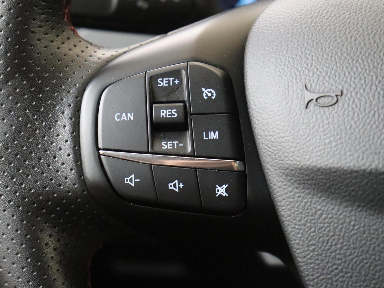 Ford FOCUS 1.0 EcoBoost ST Line Business | Navigatie | Cruise & Climate Control PDC voor en achter | Privacy Glass | LMV