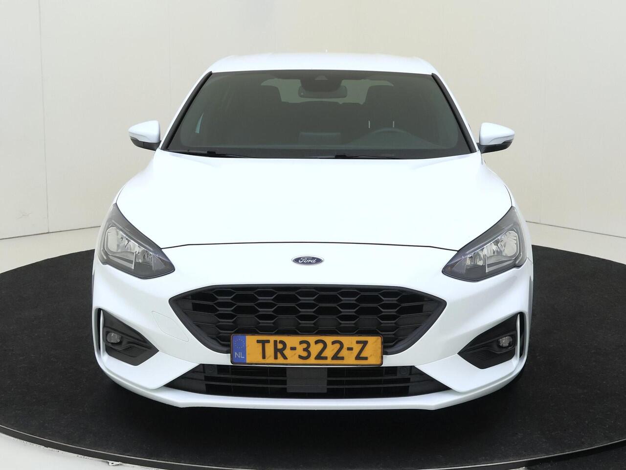 Ford FOCUS 1.0 EcoBoost ST Line Business | Navigatie | Cruise & Climate Control PDC voor en achter | Privacy Glass | LMV