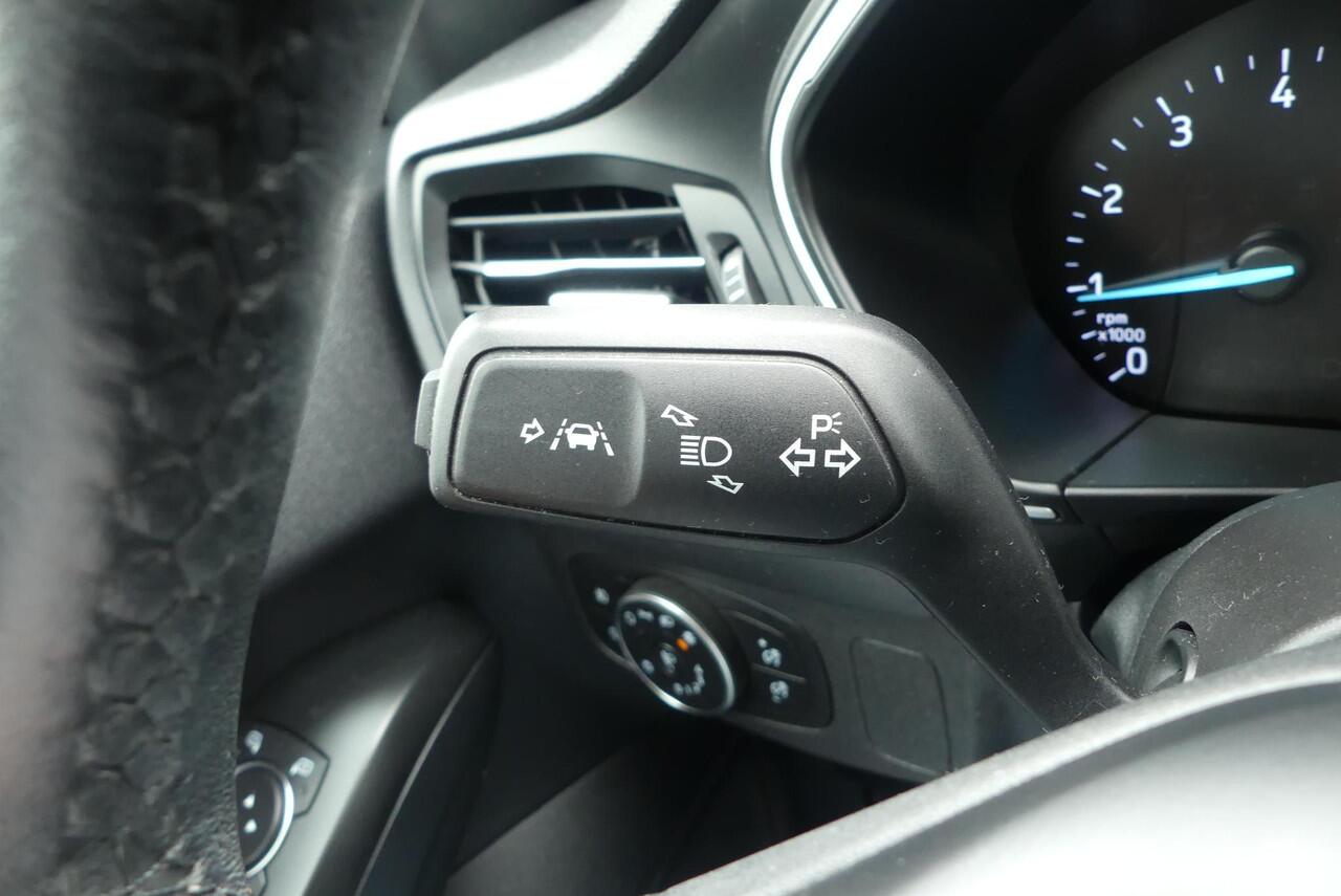 Ford FOCUS 1.0 EcoBoost Trend Edition Business CRUISE, NAVI, AIRCO, APPLE CARPLAY, PDC V&A, 110.121KM