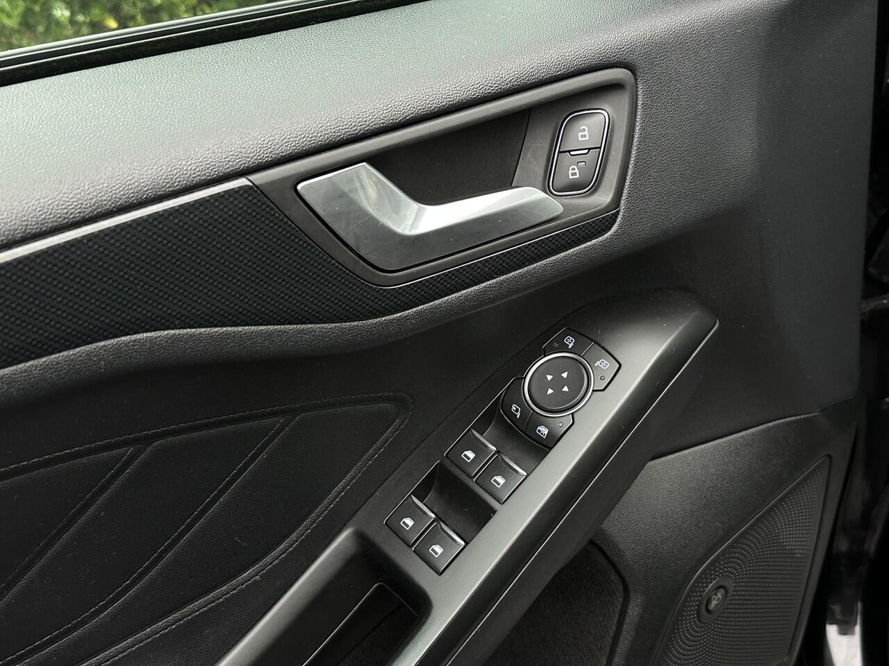 Ford FOCUS 1.5 EcoBoost ST Line Business