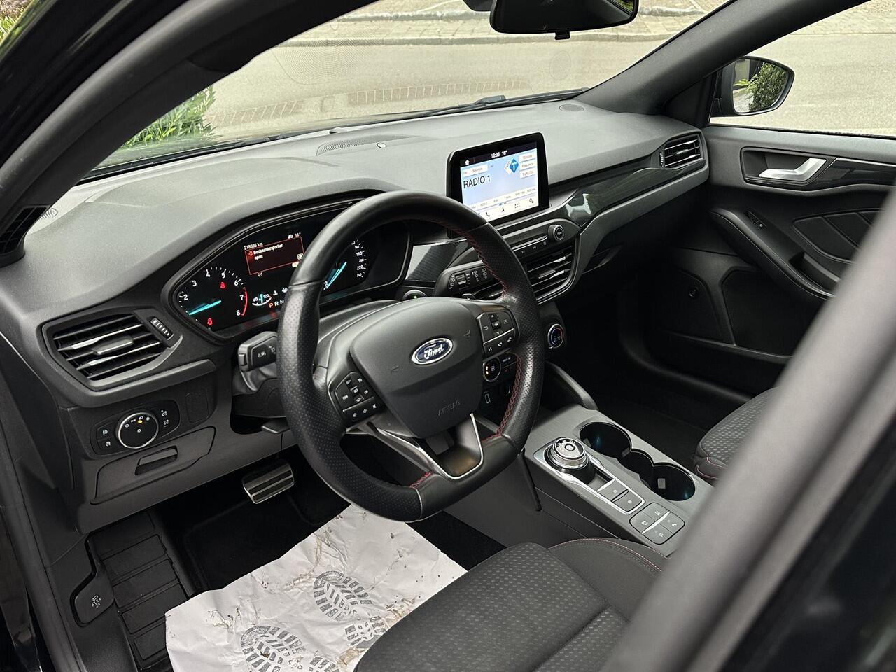 Ford FOCUS 1.5 EcoBoost ST Line Business