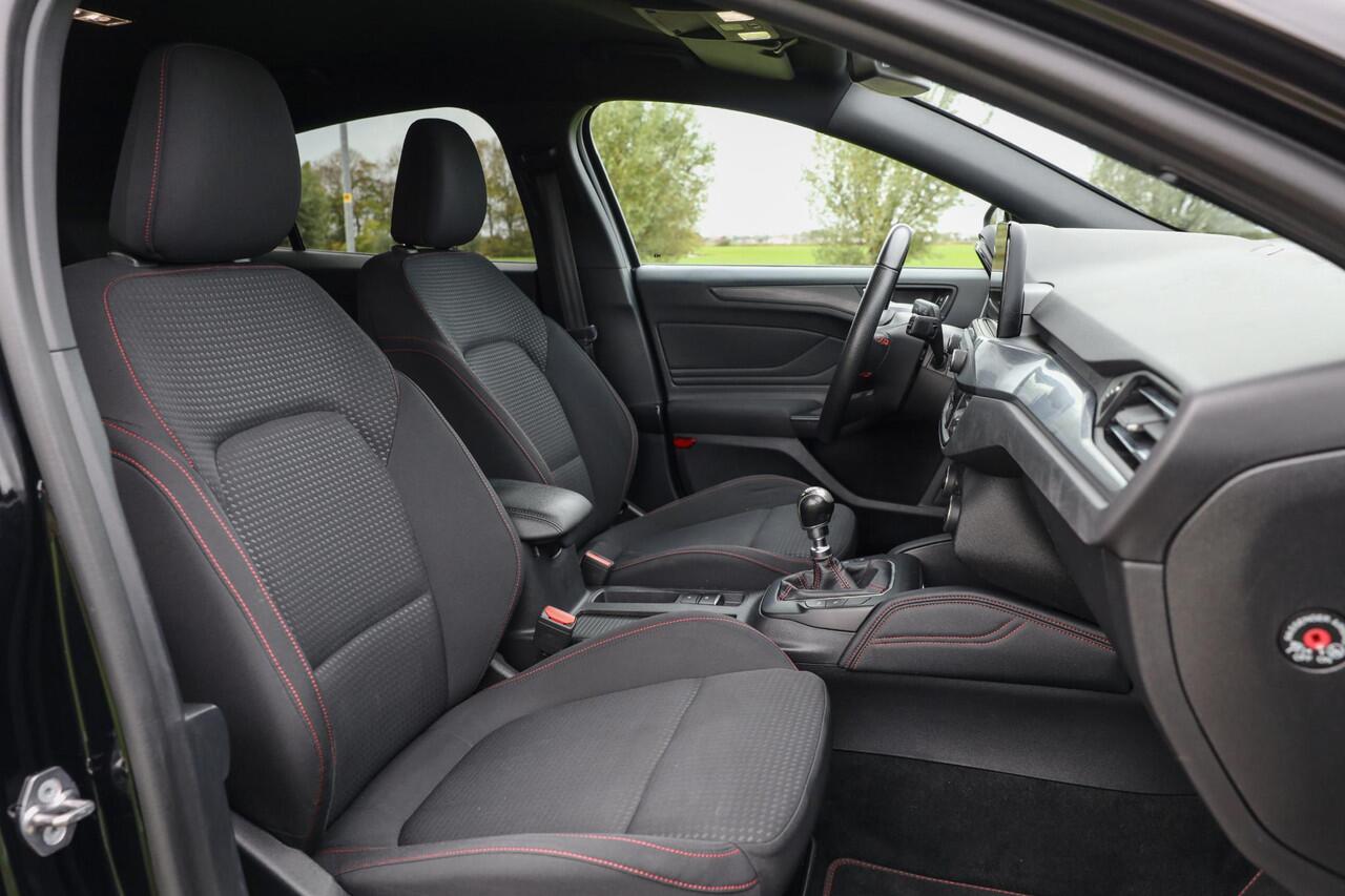 Ford FOCUS 125 PK EcoBoost ST-Line ? LED ? ACC ? B&O