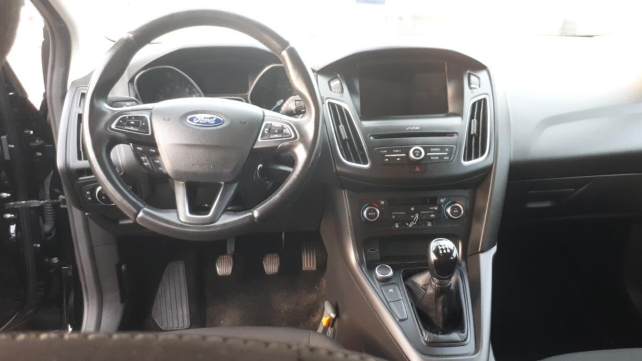Ford FOCUS 1.0 Lease Edition RADIO CD/CLIMATE/NAVI/CRUISE/CV