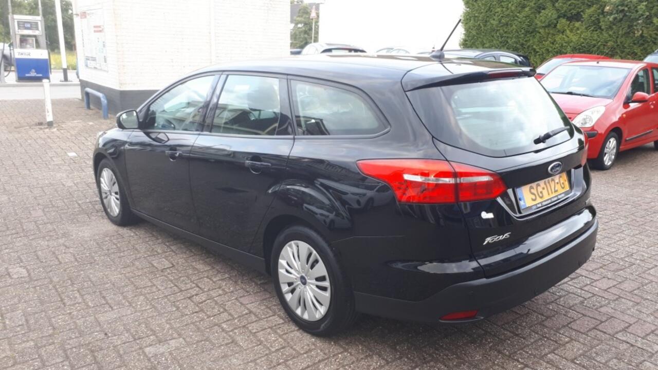 Ford FOCUS 1.0 Lease Edition RADIO CD/CLIMATE/NAVI/CRUISE/CV