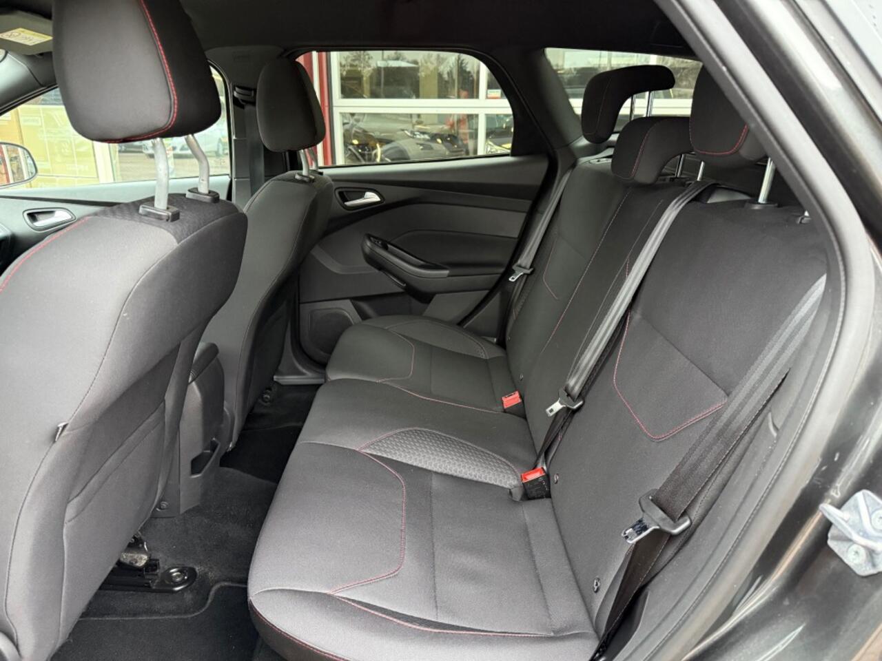 Ford FOCUS 1.0 ECOBOOST ST-LINE BUSINESS WAGON SLECHTS 64.137 KM!! IN PERFECTE STAAT!!